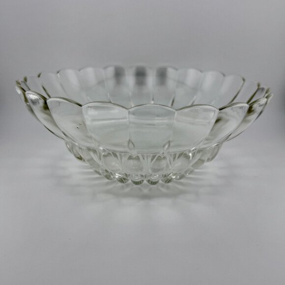 Vintage Style Clear Pressed Glass Scalloped Serving Bowl 8.25” Decorative Dining - Picture 4 of 6